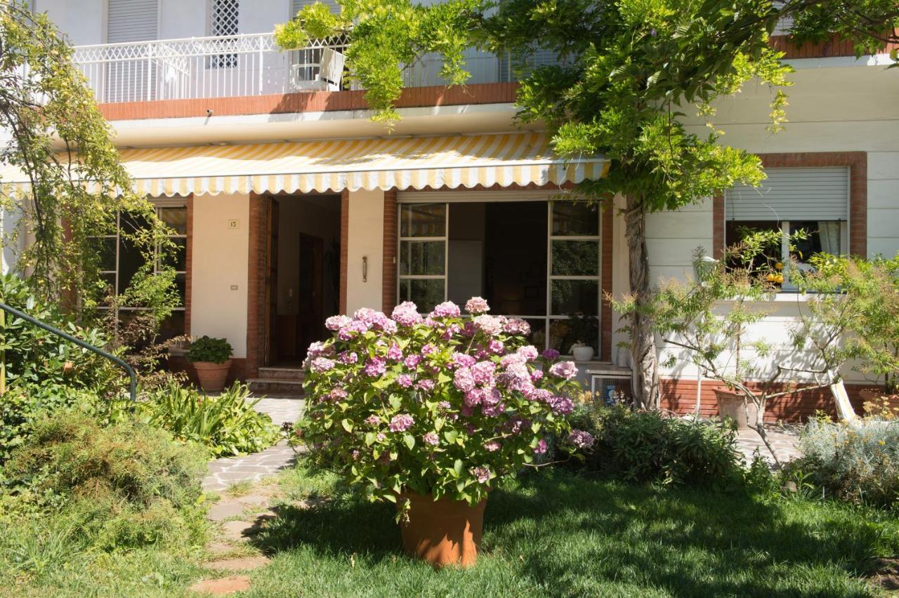 Villa Arizona 米兰马瑞提那 外观 照片